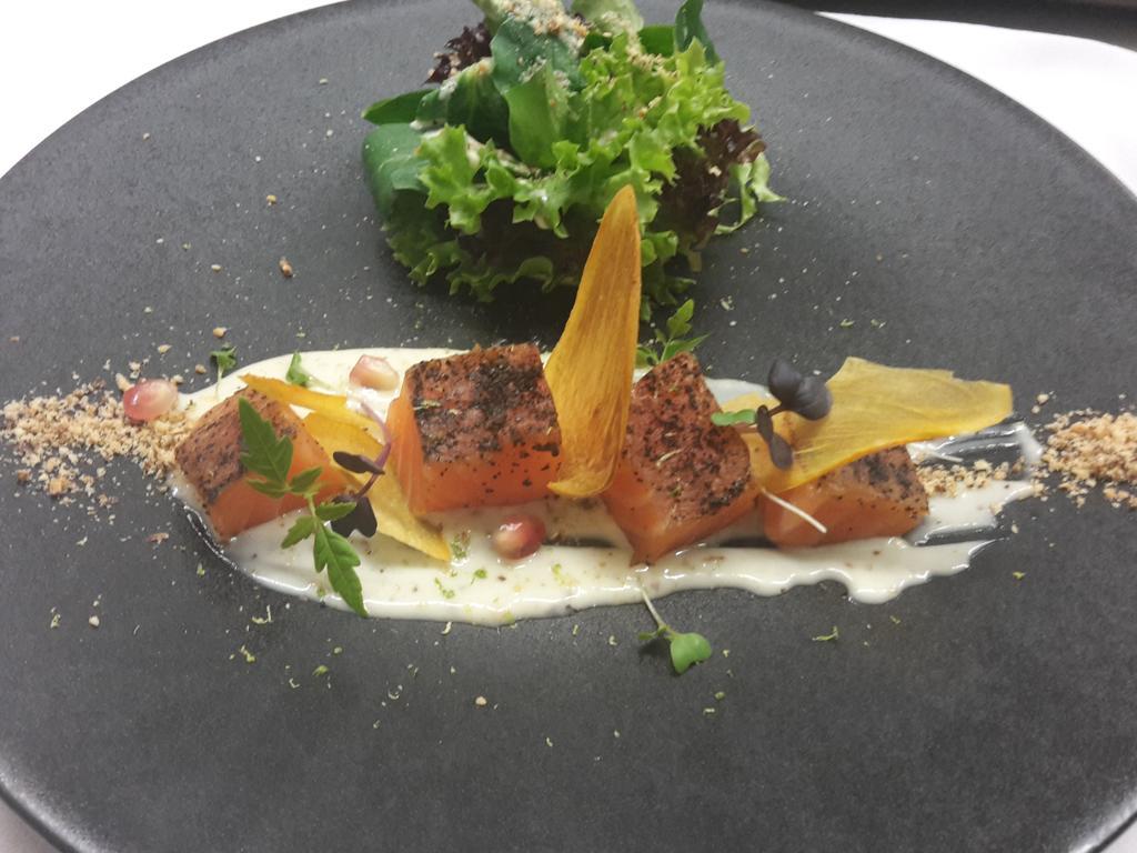 Landgasthof Hotel Roessli Ebikon エクステリア 写真