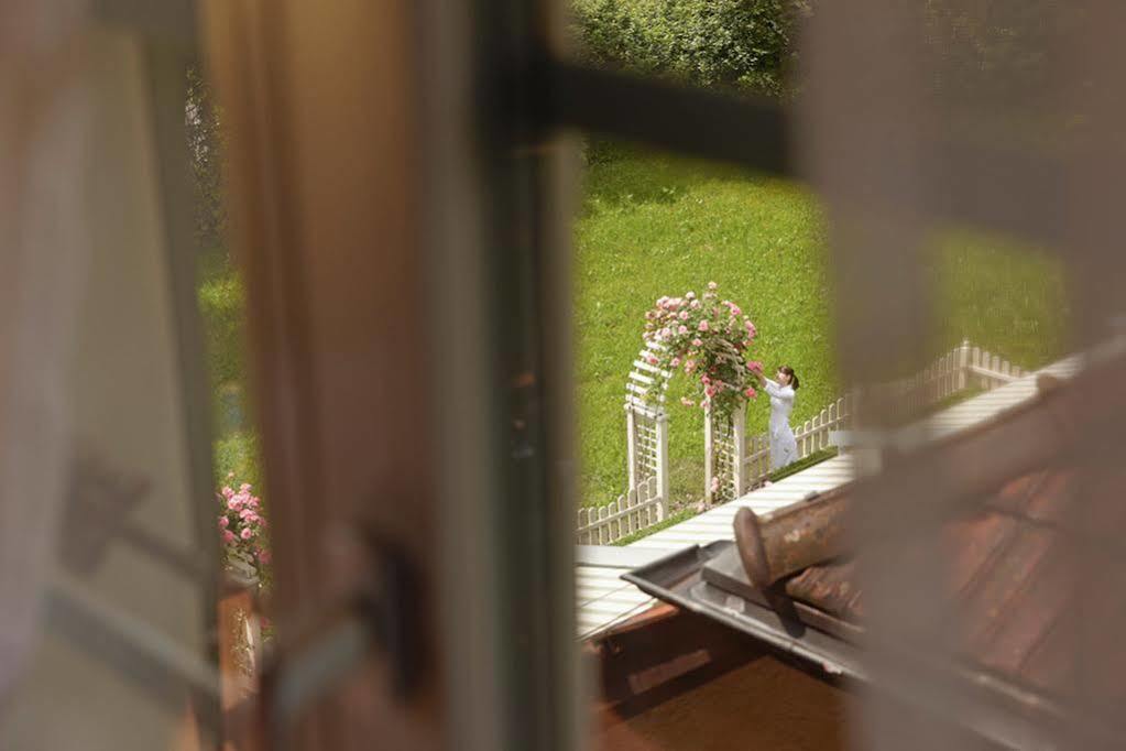 Landgasthof Hotel Roessli Ebikon エクステリア 写真